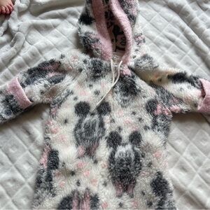 Vintage 1990s Mickey & friends Disney Minnie Mouse baby 6-12 m fuzzy snowsuit